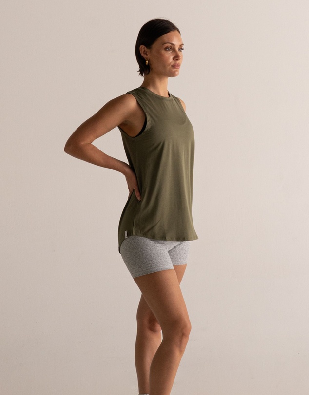 HyperLuxe The Label - Tank Top