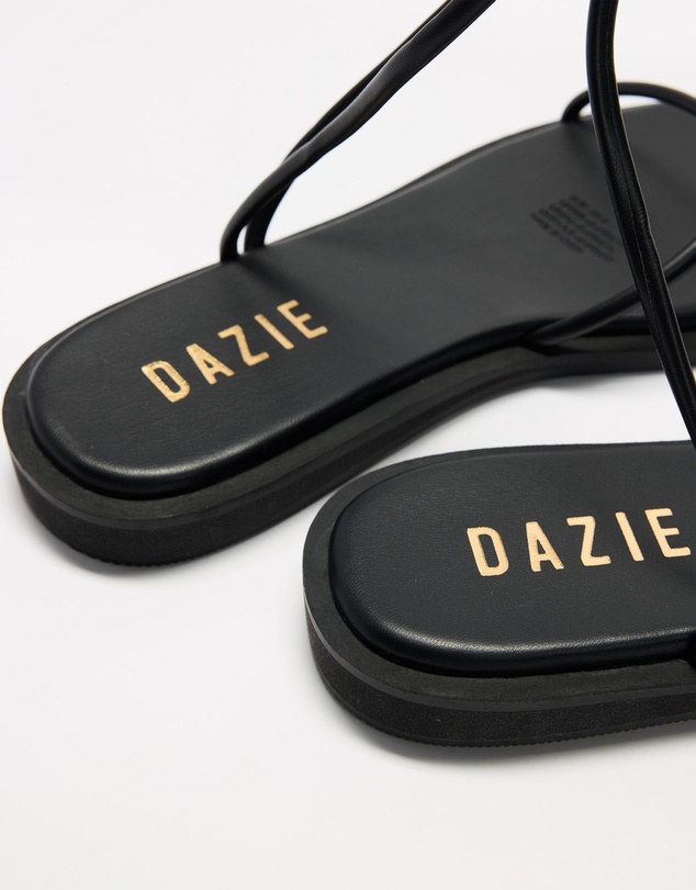 Dazie - Otto Flat Sandals