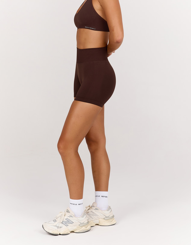 Muscle Republic - SEAMLESS INVISIBLE SCRUNCH MINI SHORTS