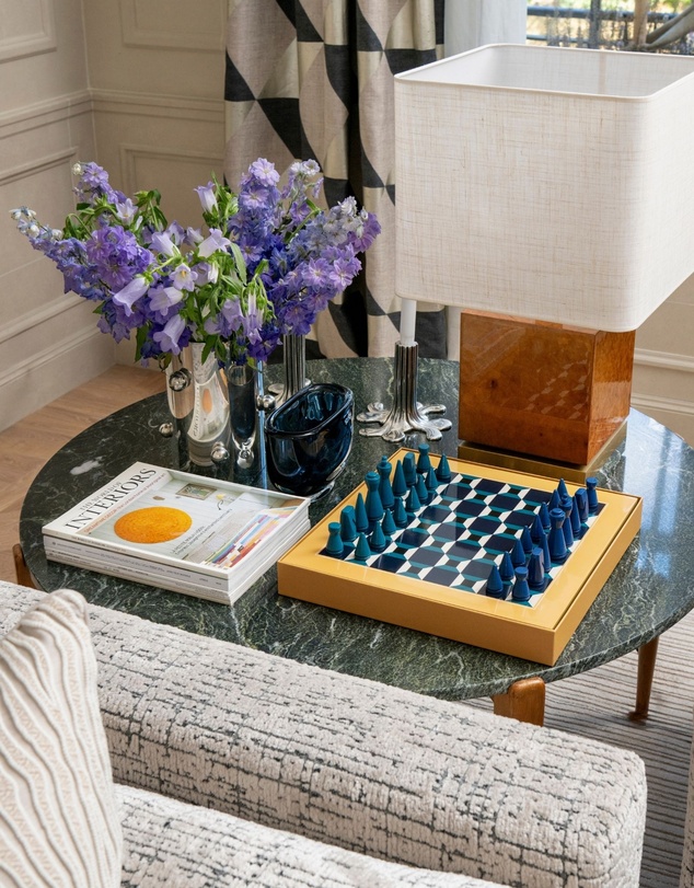 Printworks - Classic Games Chess Lacquered Athena