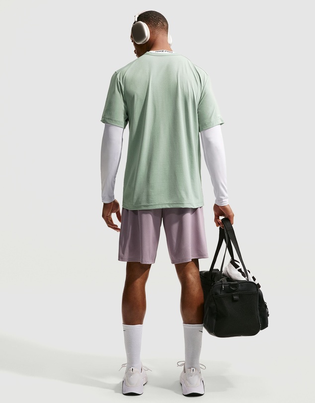 Nike - Hyverse Men's Dri FIT UV Short-Sleeve Versatile Top