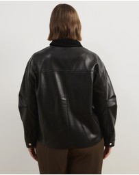 Atmos&Here Curvy - Mabel Leather Look Jacket