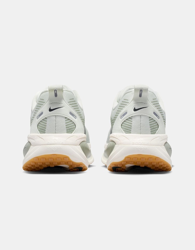 Nike - Vomero 18 - Men's