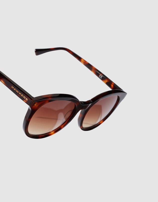 Hawkers Co - HAWKERS - Carey Brown RESORT Sunglasses for Men and Women UV400