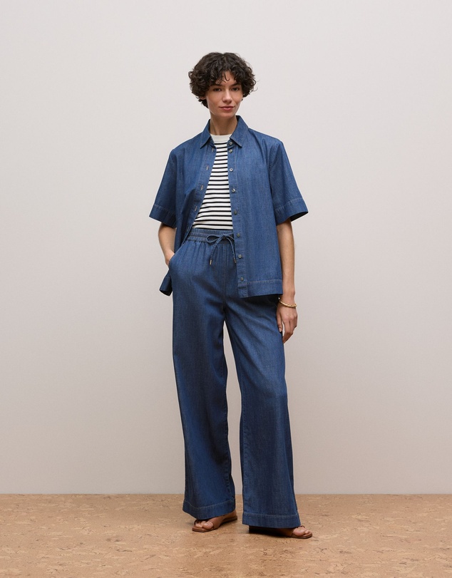 Trenery - Soft Denim Short Sleeve Shirt in Mid Blue