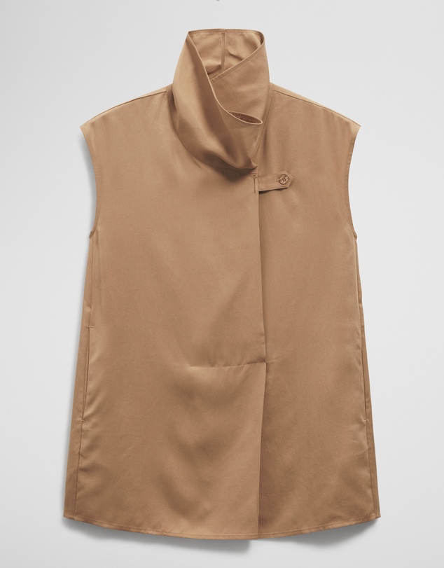 Country Road - Sleeveless Funnel Top