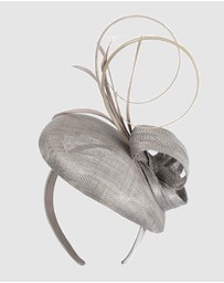 Max Alexander - Pillbox Silver Racing Fascinator