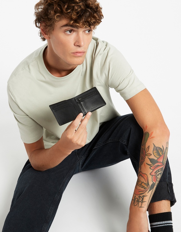 Status Anxiety - Otis Wallet