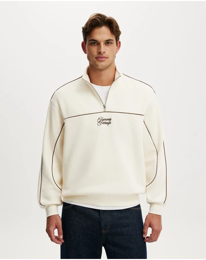Cotton On - 1/4 Zip Graphic Fleece