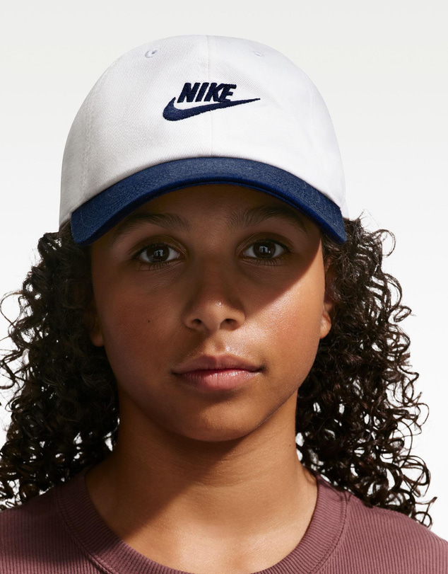Nike - Unstructured Futura Wash Cap - Teens