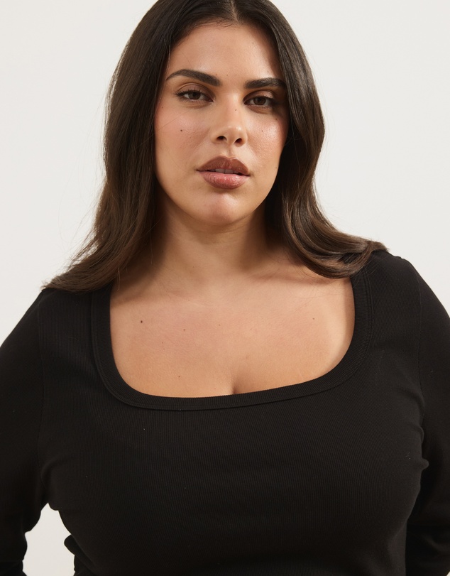 Atmos&Here Curvy - Organic Cotton Rib Scoop Neck Top