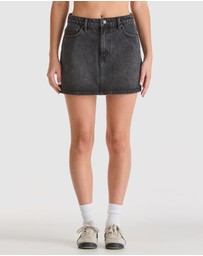 Lee - Relaxed Mini Skirt