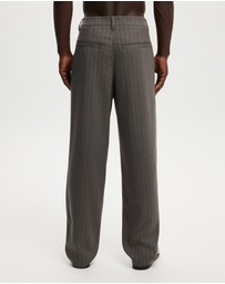 Cotton On - Baggy Tailored Pant