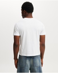 Cotton On - Classic Fit T-Shirt