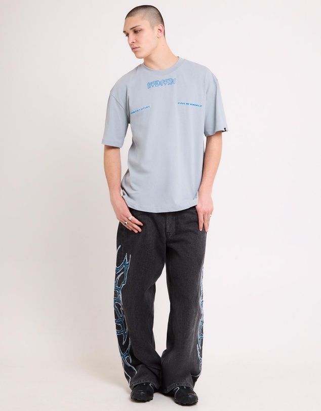 Standard - Blade T-shirt