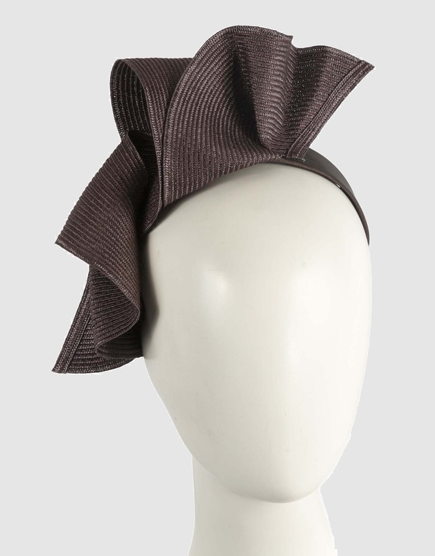 Max Alexander - Large Wavy Chocolate Racing Fascinator