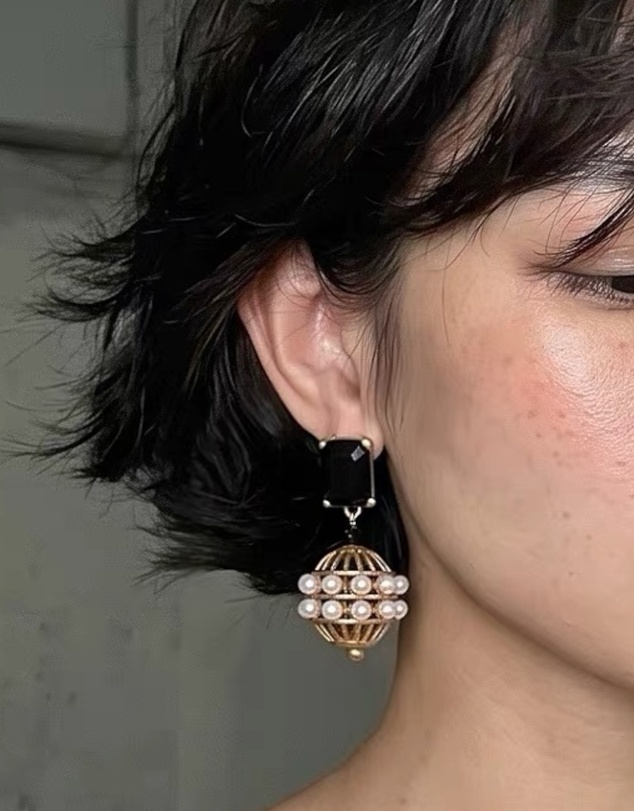 Mossée - Zinnia French Vintage Pearl Earrings