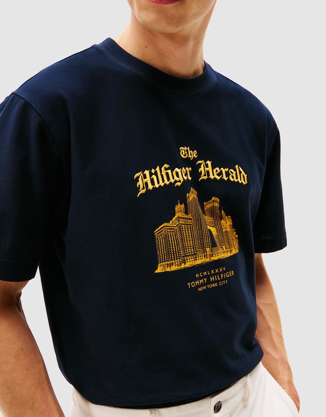 Tommy Hilfiger - Graphic Relaxed Crew Neck T-Shirt