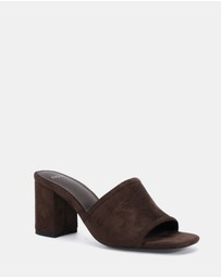 Novo - Nicole Mules