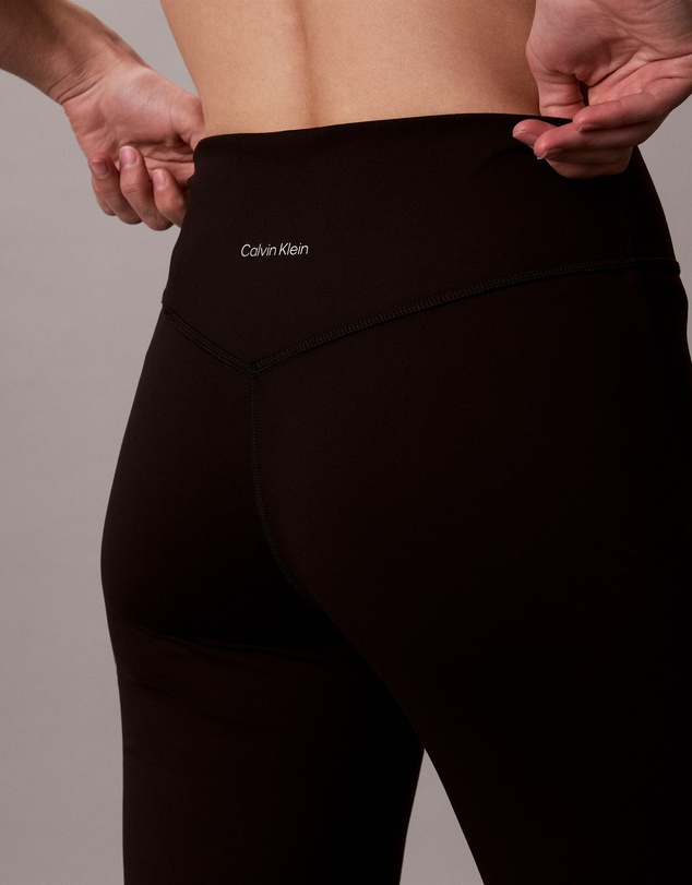 Calvin Klein - Soft Sport Flared Leggings