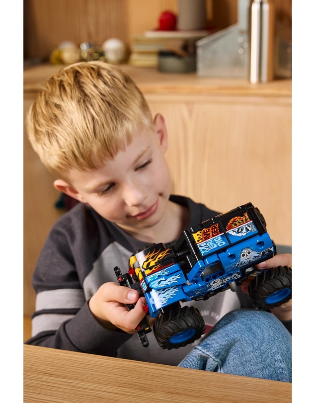 LEGO - 42219 Monster Jam Grave Digger Fire and Ice