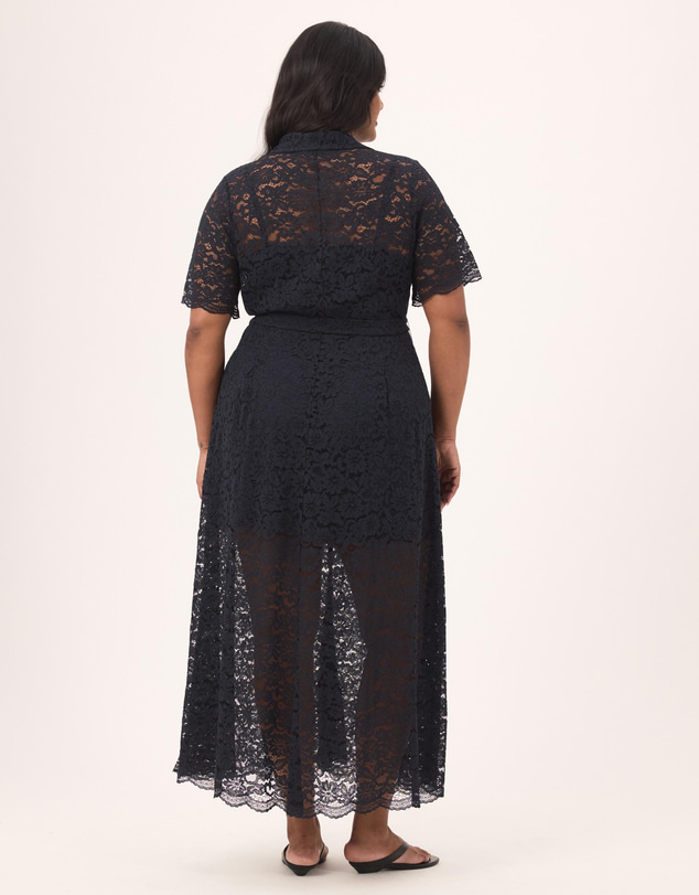 Atmos&Here Curvy - Eden Lace Midi Dress