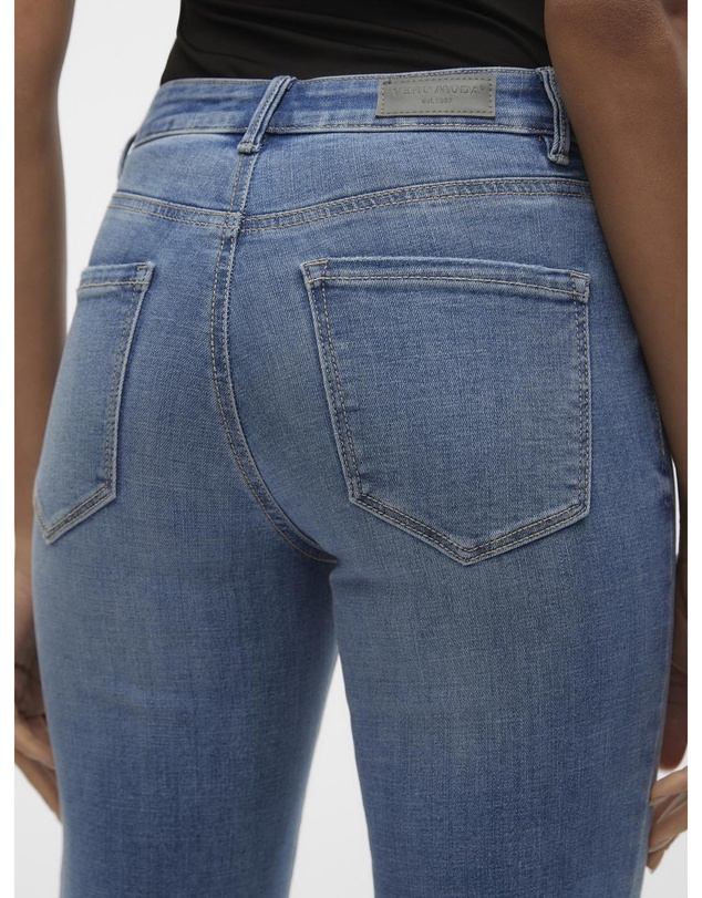 Vero Moda - Flash Straight Fit Jeans