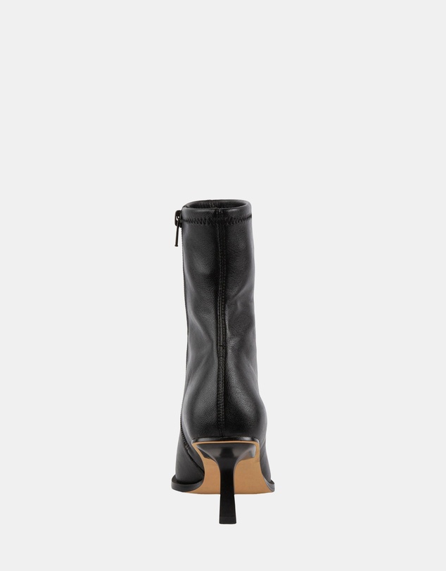Steve Madden - Briane Black Boots