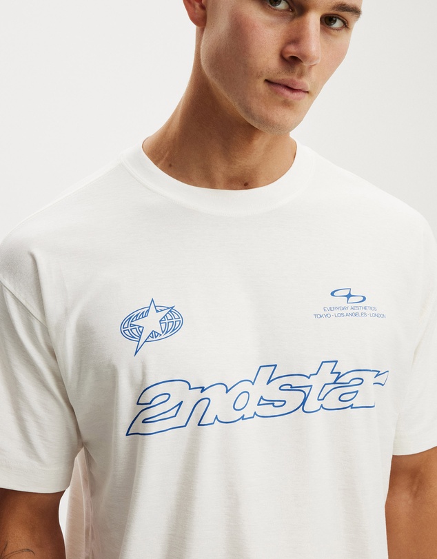 Cotton On - Box Fit Graphic T-Shirt
