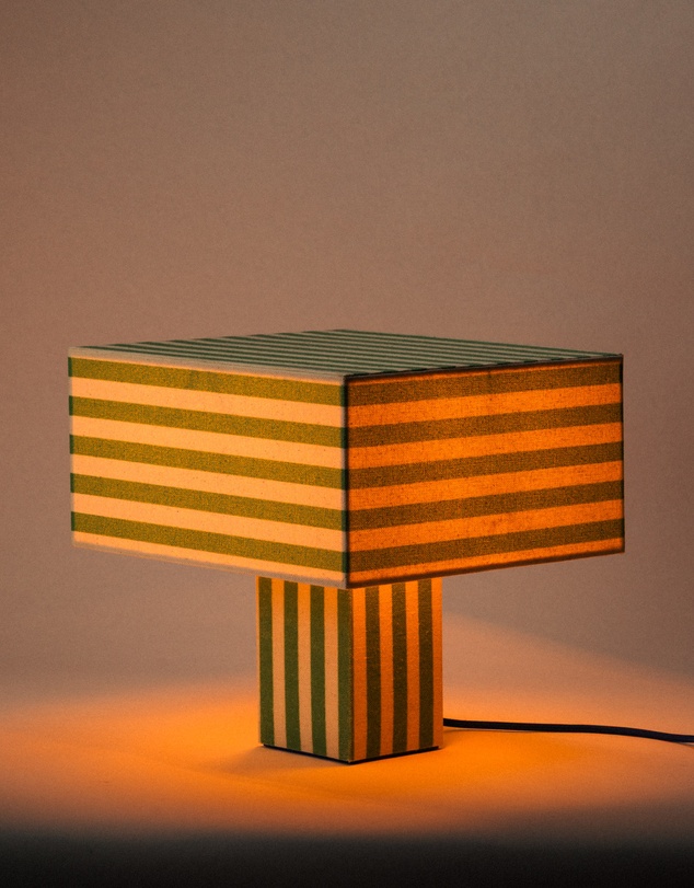 Dennis Did It - Volley Lamp Grass