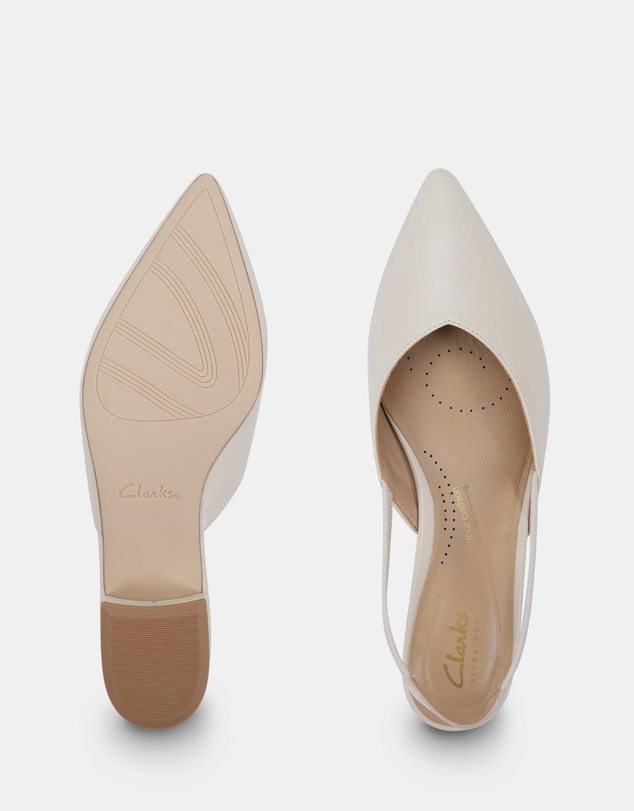 Clarks - Lova Ecru