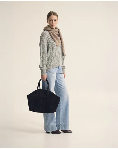 Oxford - Evie Cable Knit Crew Neck