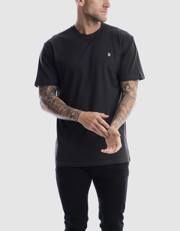 DVNT - Classic Embroidery Tee