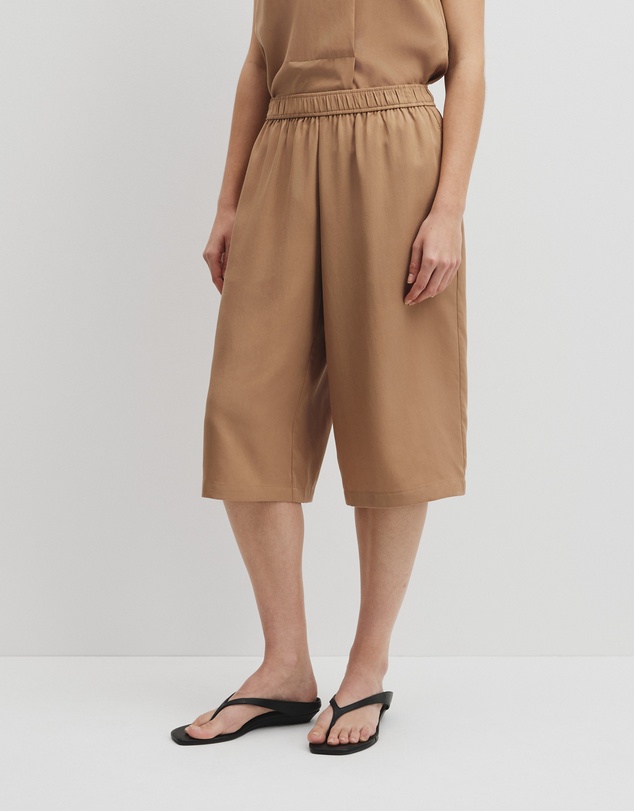 Country Road - Cupro Bermuda Short