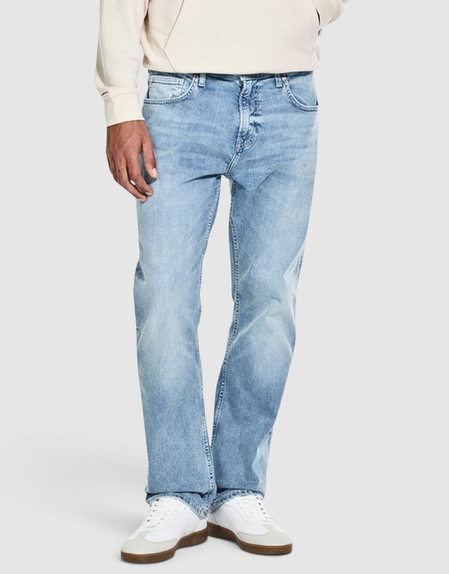 GUESS - Mid-Rise Resort Straight Leg Jeans