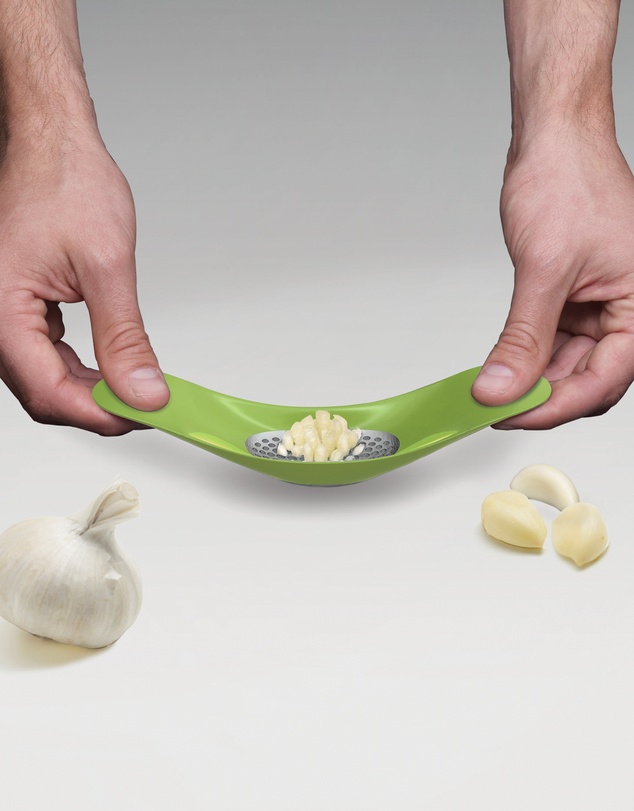 Joseph Joseph - Rocker™ Garlic Crusher (Green)