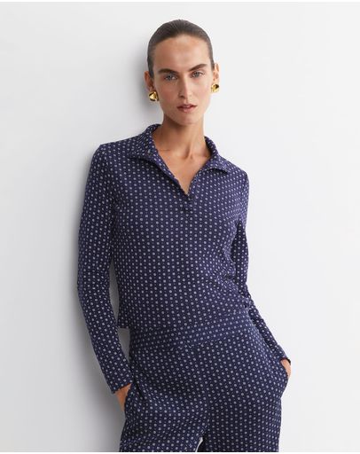 navy/white