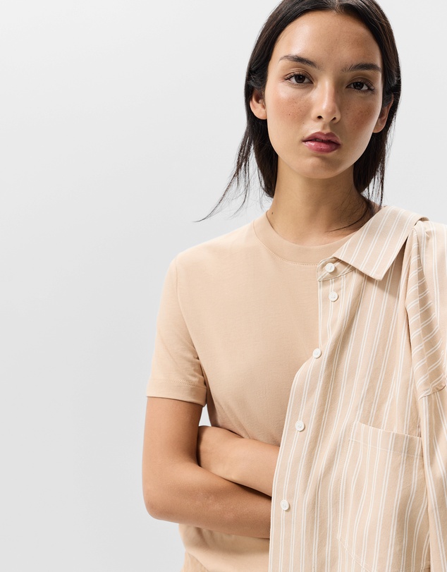 UNISON - The Classic Crew Tee