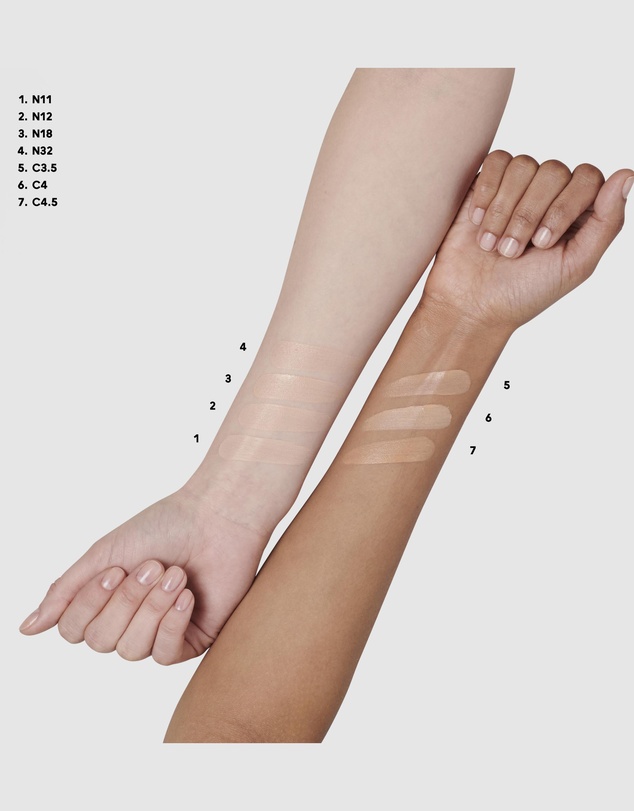 MAC - Studio Radiance Serum Powered Foundation - C4