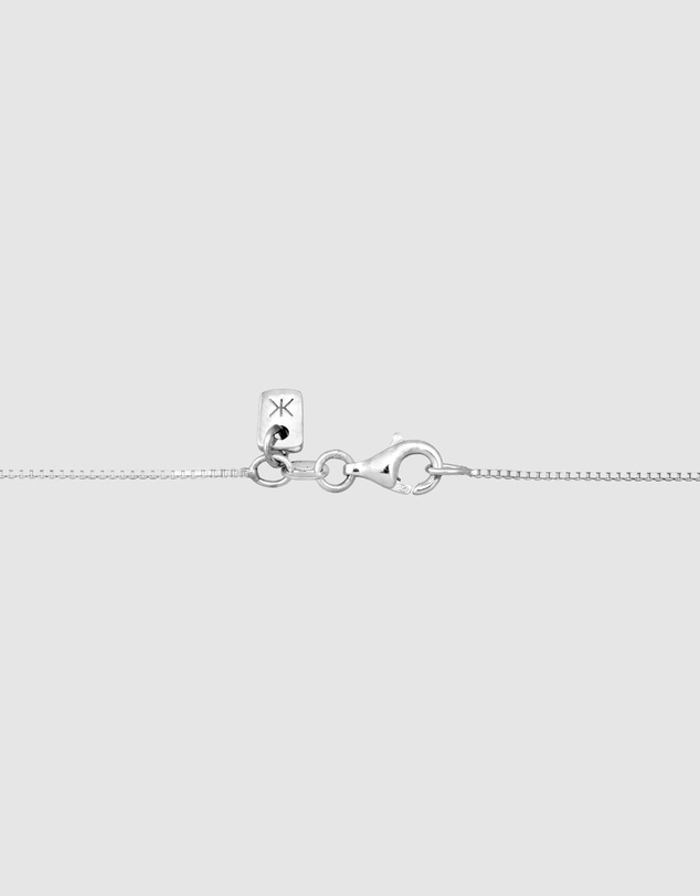 Kuzzoi - ICONIC EXCLUSIVE - Hammered Shield Pendant Necklace in 925 Silver