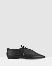 Rollie - Noah Lace Flat