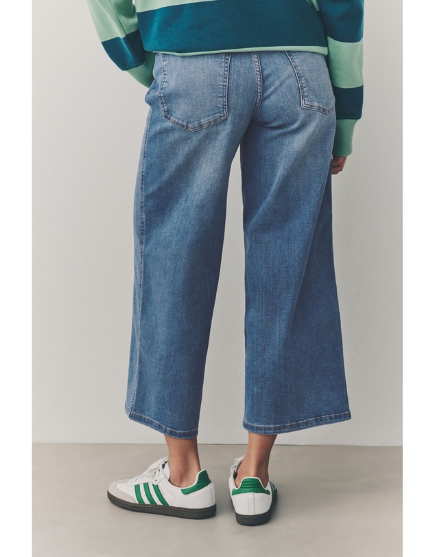 NEXT - Wide Crop Lift Slim And Shape Jeans