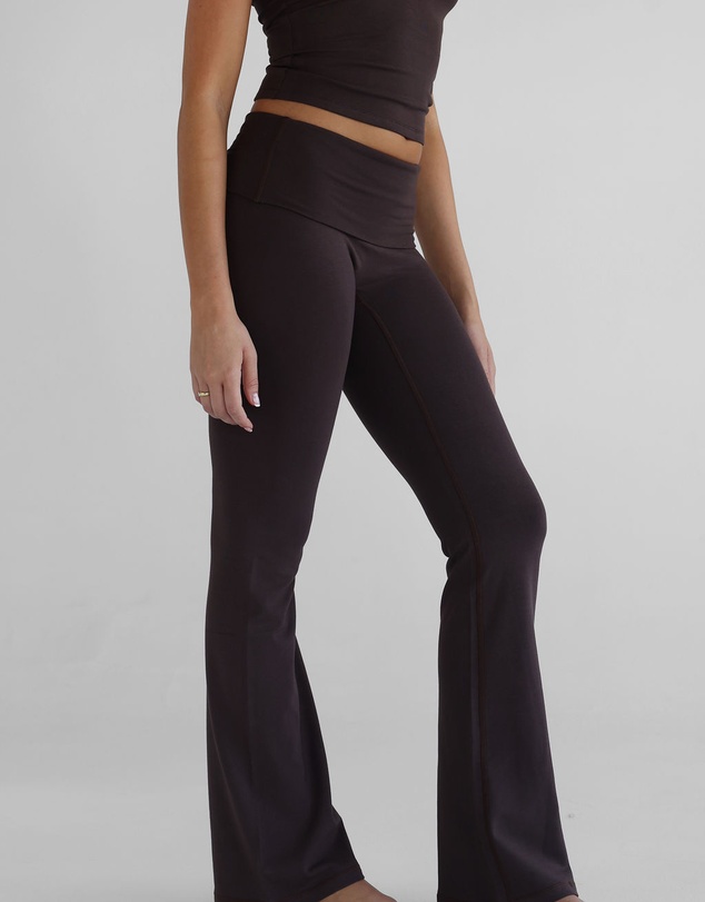 Leelo Active - Lounge Flare Pants - ICONIC EXCLUSIVE