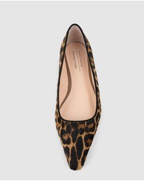 Edward Meller - ELVY Chiselled Flat Pump