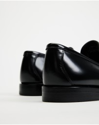 G. H. BASS - Cobra Venetian Loafers