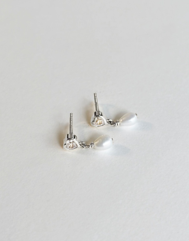 SAINT VALENTINE - True Love Pearl Studs - Silver