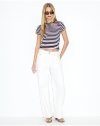 Dazie - Weekend Fitted Tee