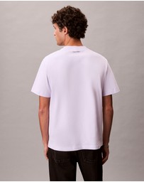 Calvin Klein Jeans - Script Logo Graphic Classic T-Shirt