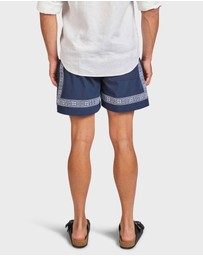 Academy Brand - Van Boardy