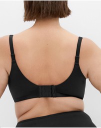 City Chic - Smooth & Chic T